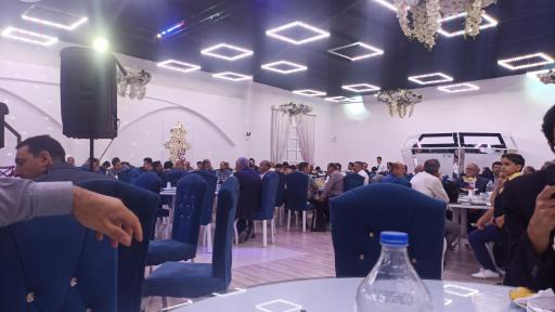 عکس تالار عمارت سفید