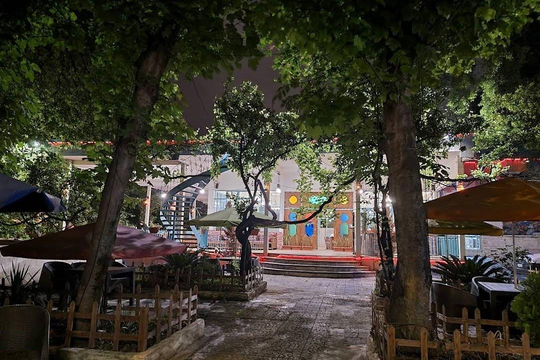 عکس کافه رستوران تکشو