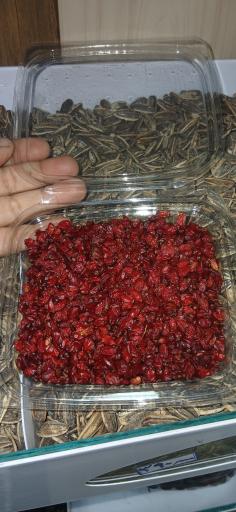 عکس آجیل خشکبار و تنقلات زرين 