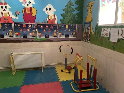 عکس پیش دبستانی فیروزه نو