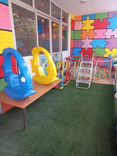 عکس پیش دبستانی فیروزه نو