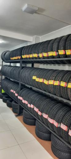 عکس فروشگاه لاستیک و باطری میران 