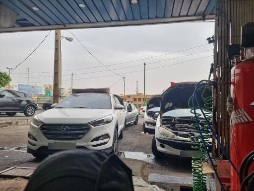 عکس اتومکانیک امیرحسین