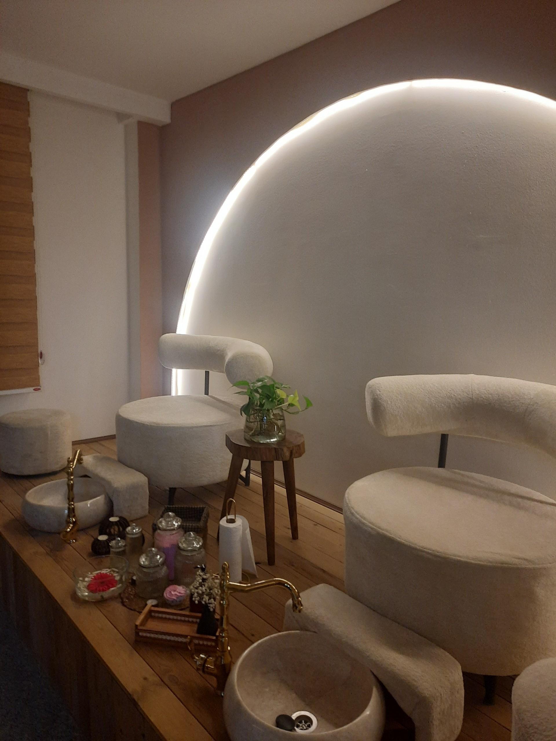 عکس سالن زیبایی سرزمین لیلی