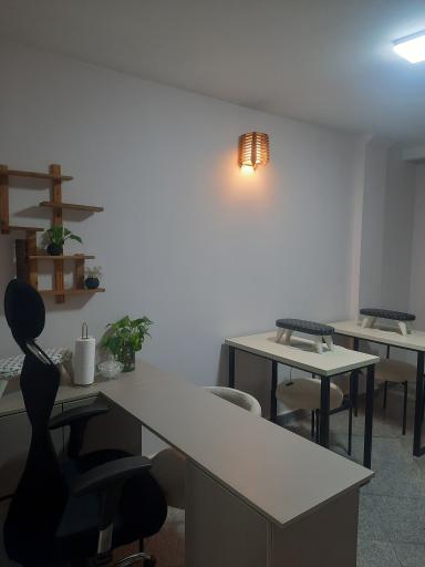 عکس سالن زیبایی سرزمین لیلی