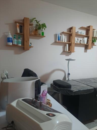 عکس سالن زیبایی سرزمین لیلی