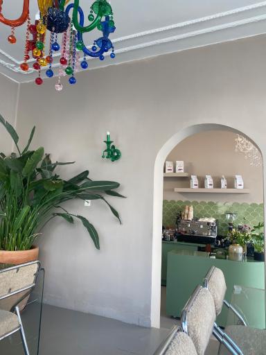 عکس کافه رواق