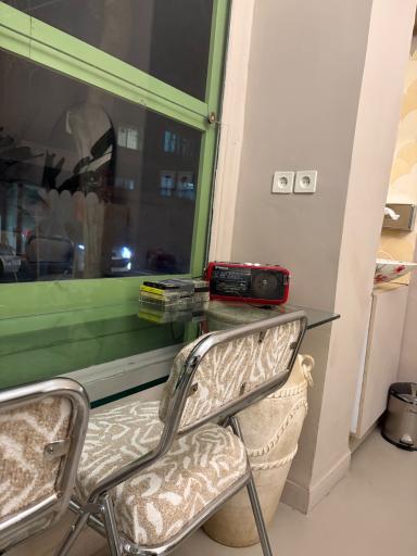 عکس کافه رواق