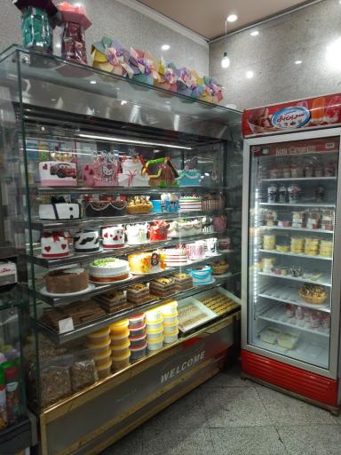 عکس قنادی ماه نور