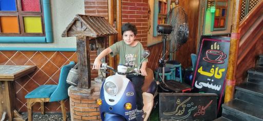 عکس کافه توژک