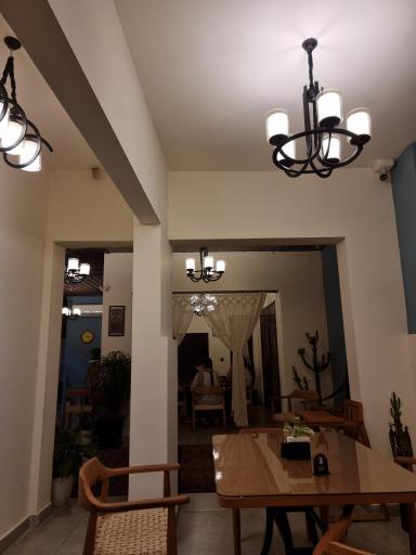 عکس کافه رستوران مایا
