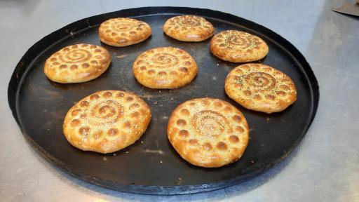 عکس کلوچه سنتی فومن (باقری)