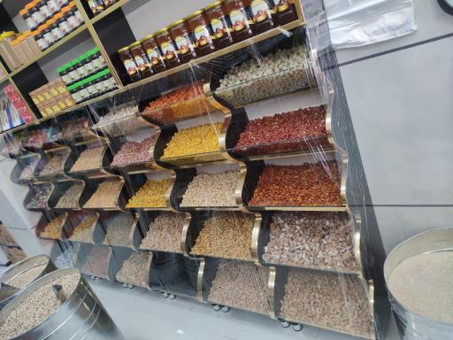 عکس فروشگاه مواد غذایی