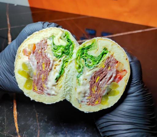 عکس ساندویچ سرد فودزیلا 