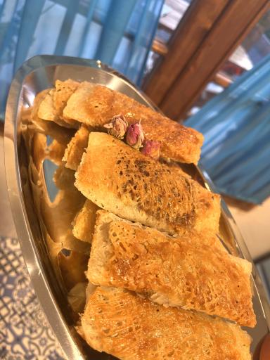 عکس کافه رستوران گیل ماه