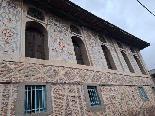 عکس خانه تاریخی صحت
