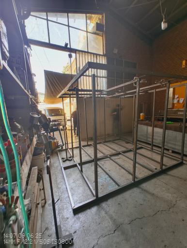 عکس کارگاه برش فلزات علی تقی نژاد