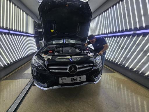 عکس کارشناسی فنی و تشخیص رنگ خودرو عبادی