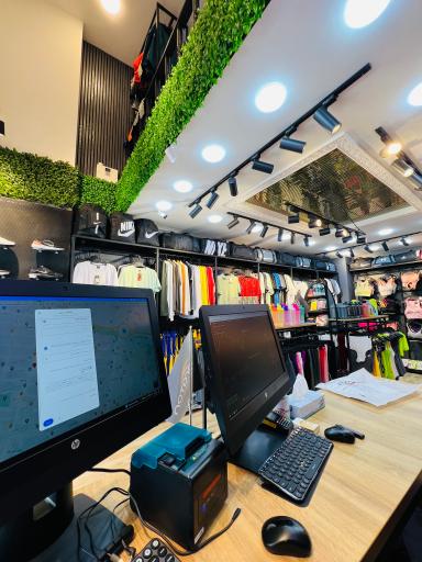 عکس فروشگاه ورزشی ماراتون (نمایندگی رسمی ماراتون)