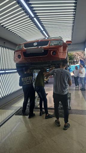 عکس کارشناسی فنی و تشخیص رنگ خودرو عبادی