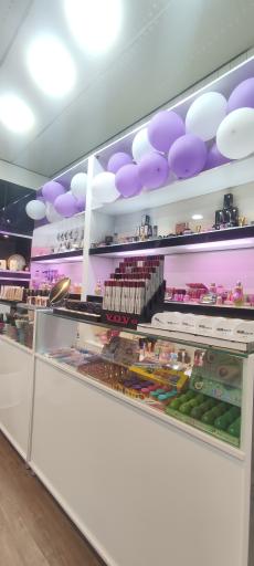 عکس گالری آرایشی و بهداشتی برکه