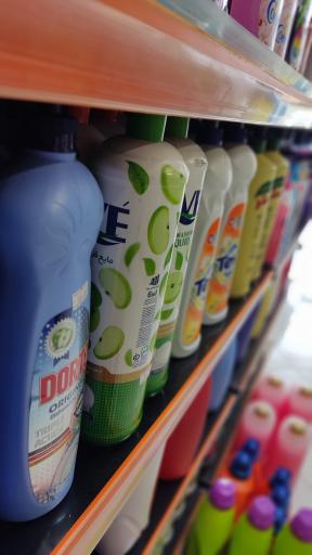 عکس پلاستیک و ظروف یکبارمصرف ارس پلاست