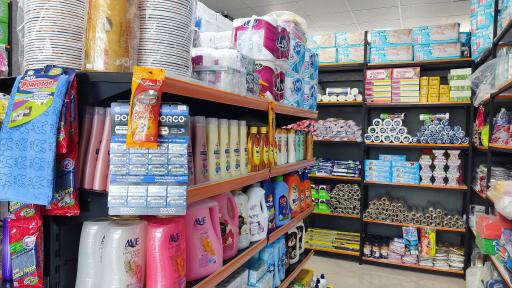 پلاستیک و ظروف یکبارمصرف ارس پلاست