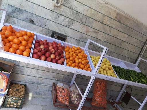 عکس هایپر میوه پرسپولیس