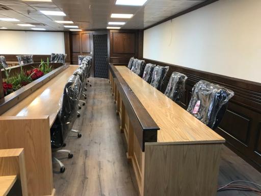 عکس آیناز چوب