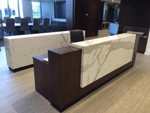 عکس آیناز چوب