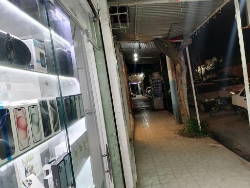 عکس اپل استور جنوبی ها