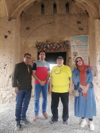 عکس قلعه مهرپادین