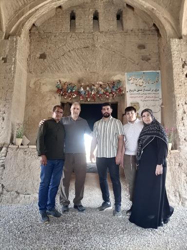 عکس قلعه مهرپادین