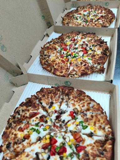 عکس پیتزا و برگر غروب