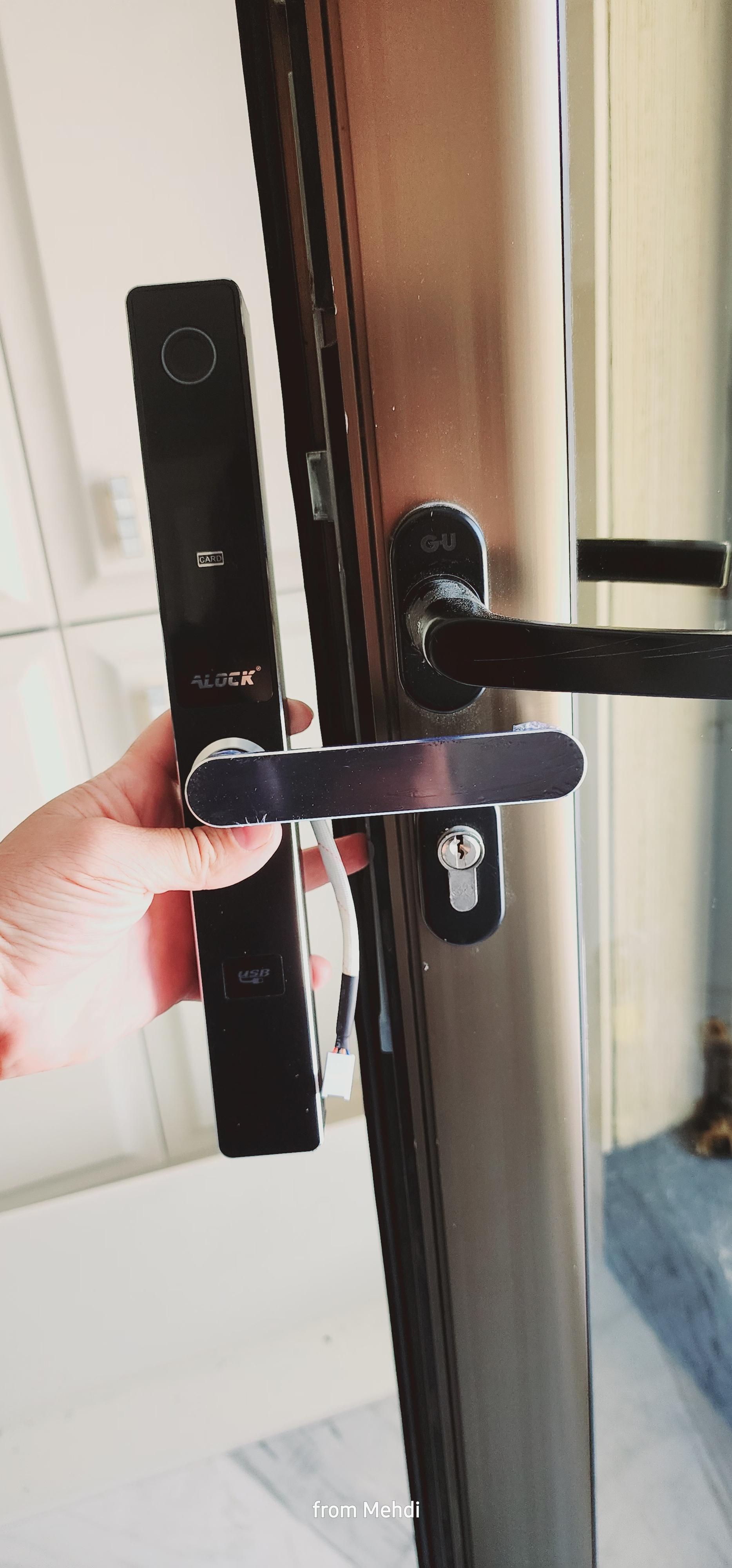 عکس دستگیره هوشمند Alock