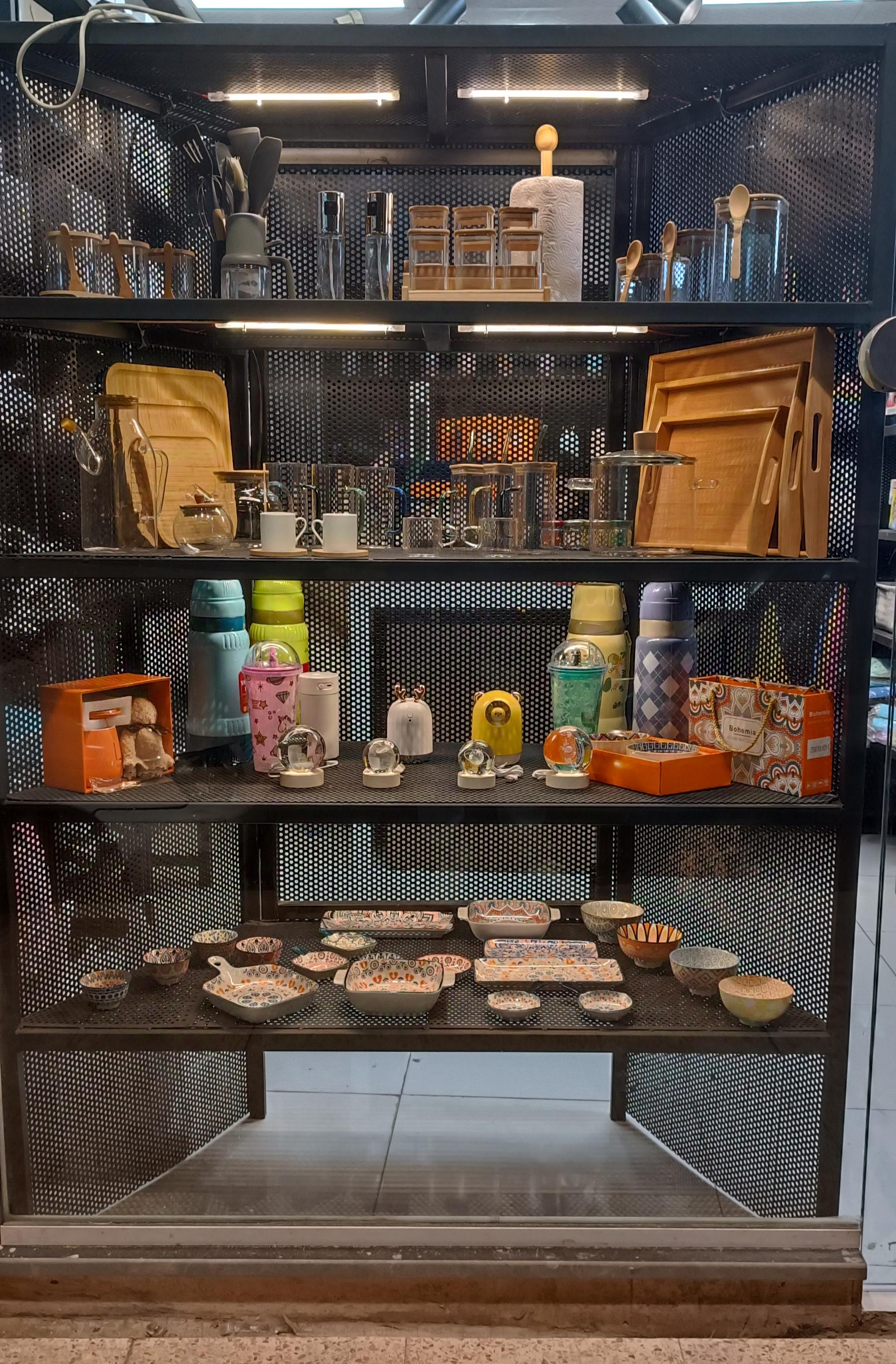 عکس فروشگاه خانه و آشپزخانه ماهور