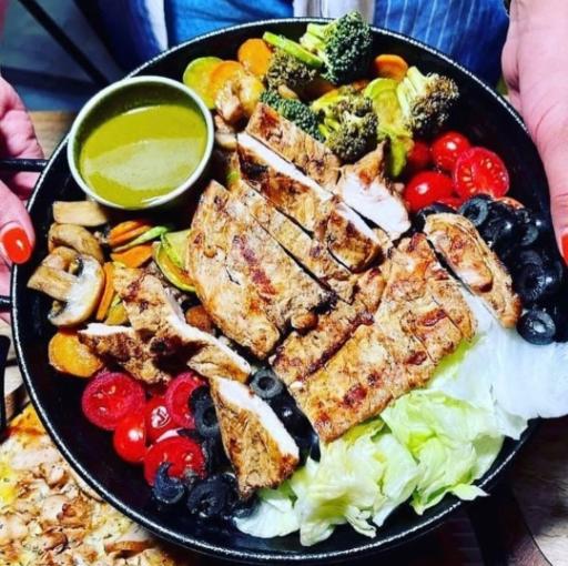 عکس امیر شکلات پلاس فشم