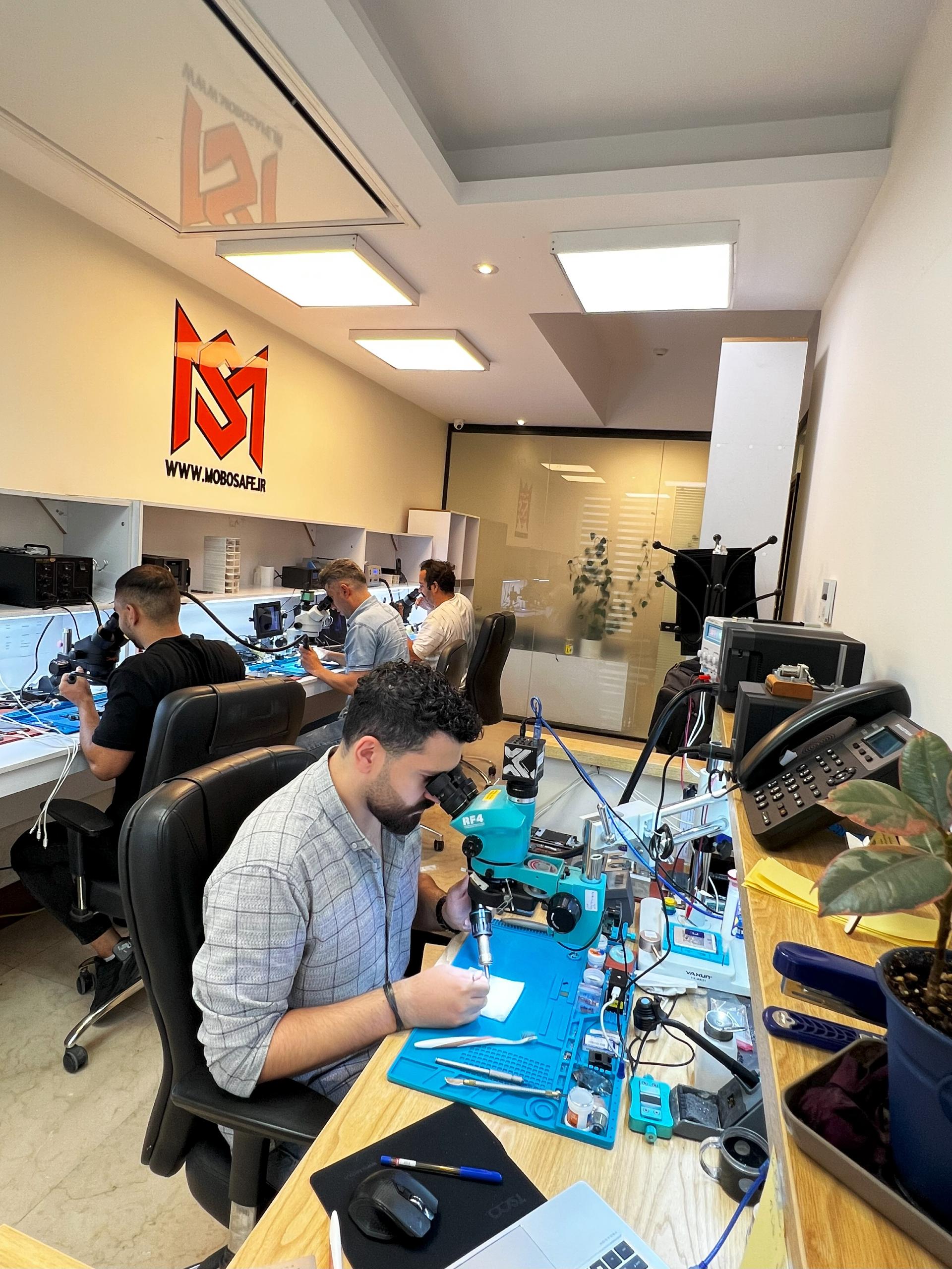 عکس موبو سیف