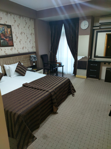 عکس هتل بین المللی تبریز