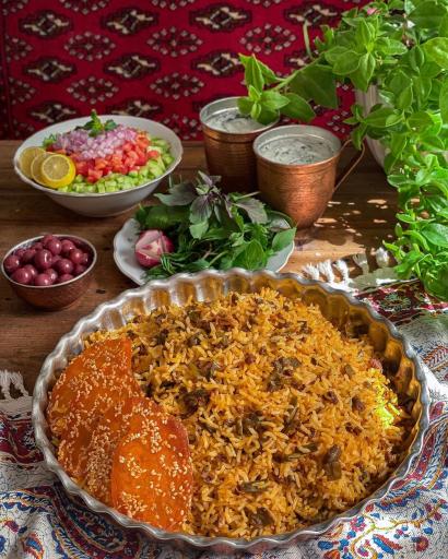 عکس آشکده و غذای سنتی خاتون