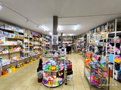 عکس محصولات فرهنگی رشد 