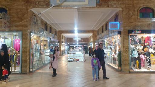 عکس پاساژ آزادگان