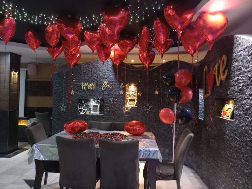 عکس سینما پیتزا هزار و یک شب