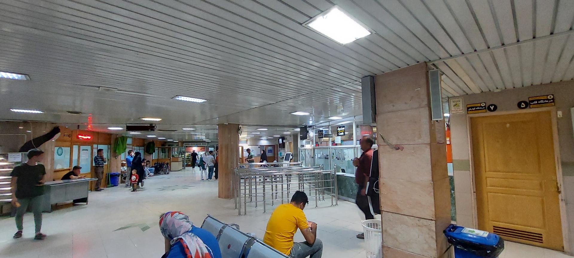 عکس بیمارستان چشم پزشکی فیض