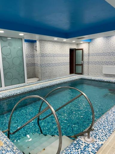 عکس کلینیک آب درمانی و فیزیوتراپی نشاط جاوید