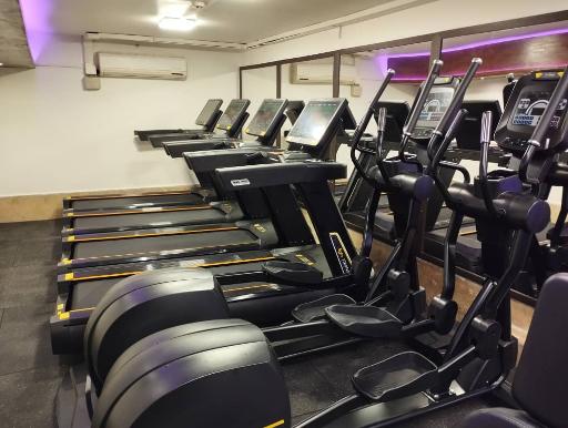 عکس باشگاه بدنسازی طنین اسپرت