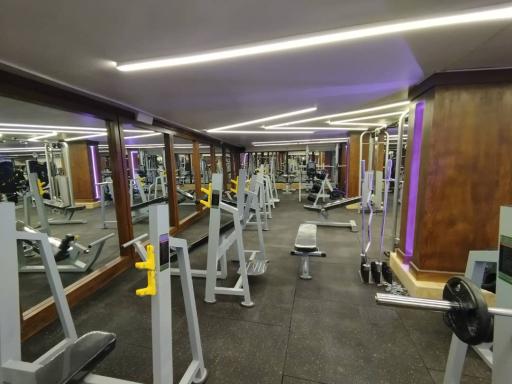 عکس باشگاه بدنسازی طنین اسپرت