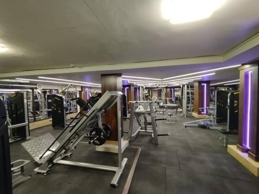 عکس باشگاه بدنسازی طنین اسپرت