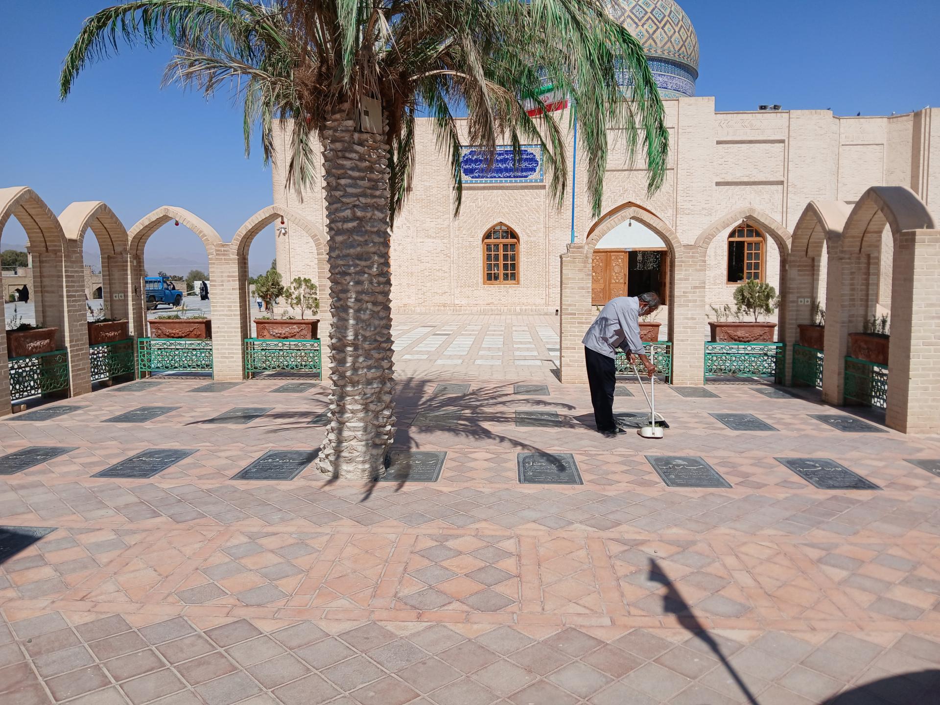 عکس مزار شهدای کاخک