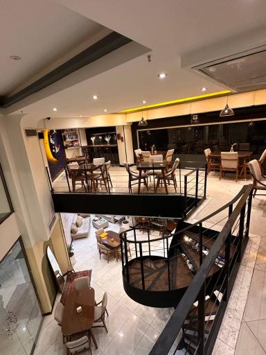 عکس کافه دایس شعبه ۱